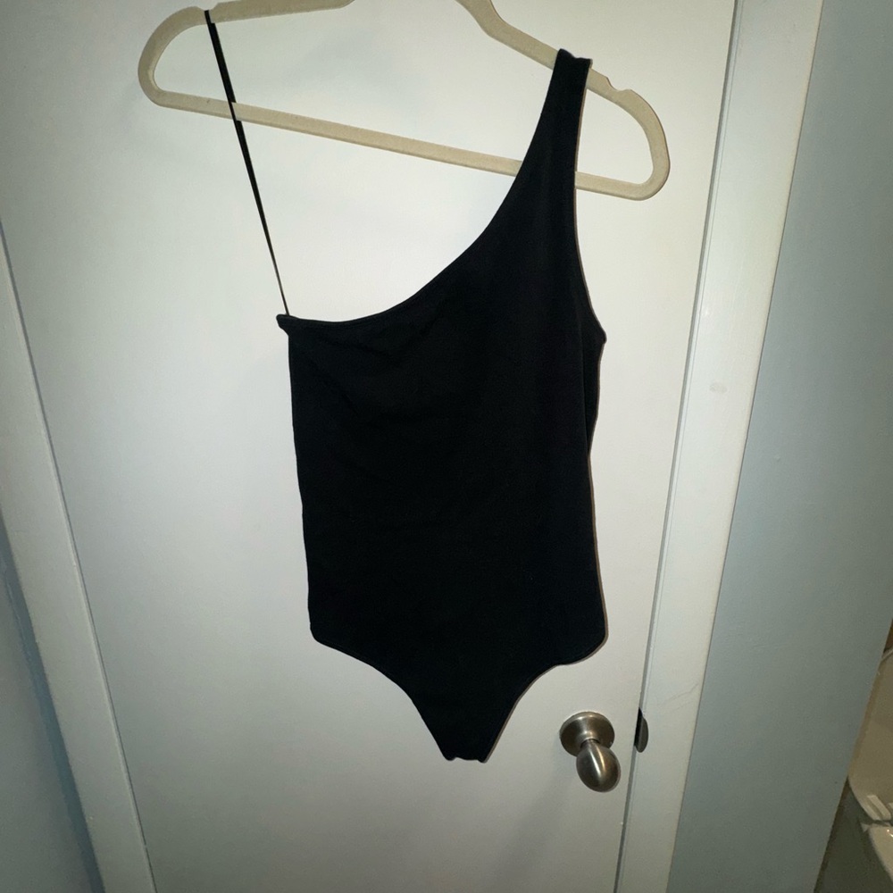 Abercrombie & Fitch Black One-Shoulder Bodysuit